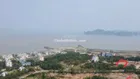 Cơ hội sở hữu ô đất biệt thự tại Đảo Ngọc Tuần Châu Hạ Long. Nhìn sang sân golf và ngắm du thuyền
