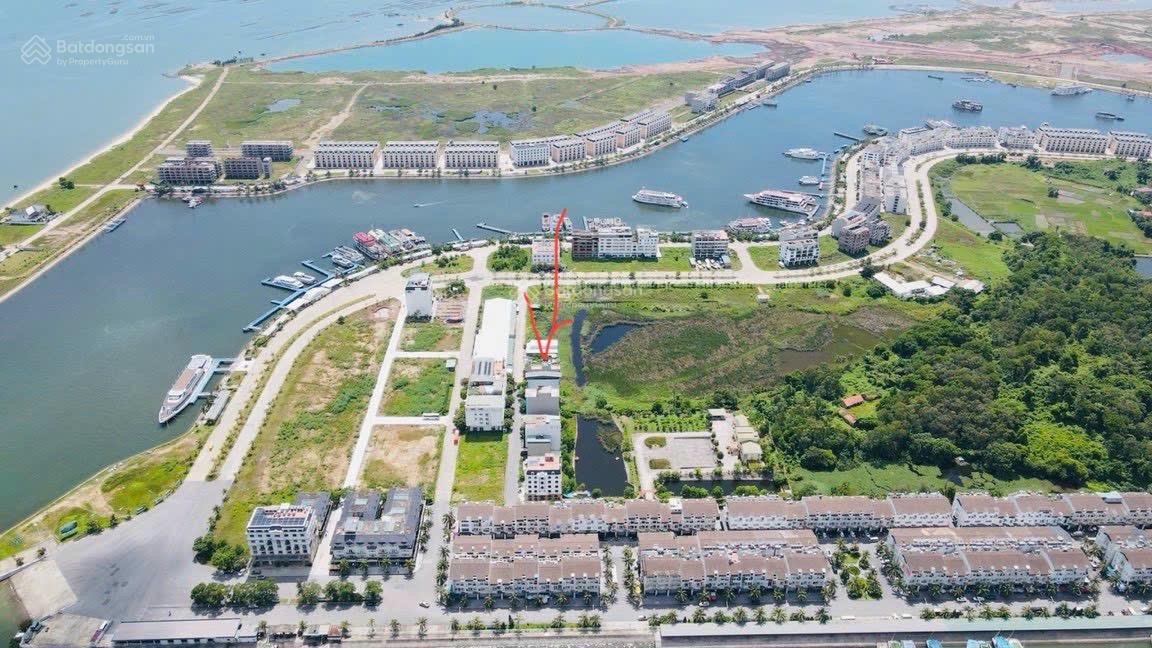 Cơ hội sở hữu ô đất biệt thự tại Đảo Ngọc Tuần Châu Hạ Long. Nhìn sang sân golf và ngắm du thuyền