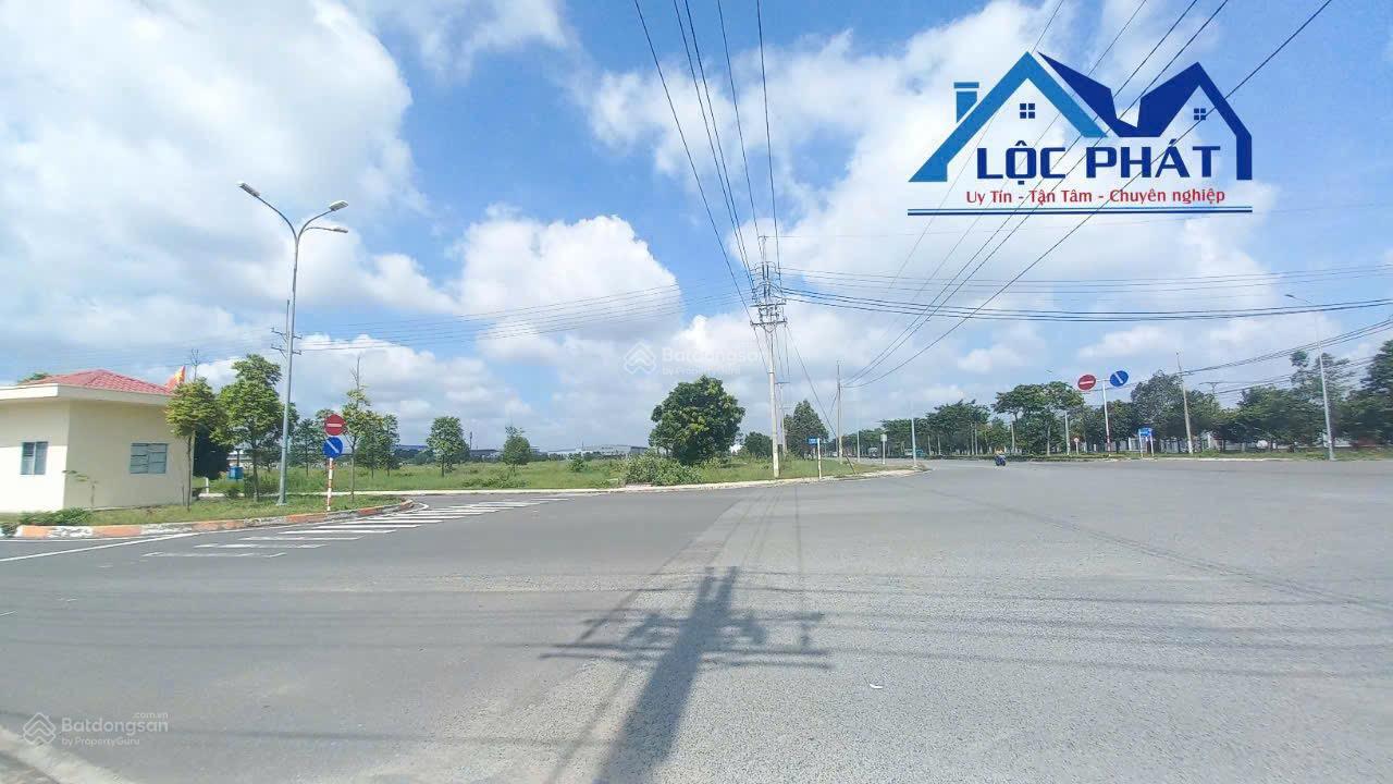 Bán đất 5.000m2 KCN Hố Nai 3 Trảng Bom, Đồng Nai giá 23 tỷ Bán đất 5.000m2 KCN Hố Nai 3 Trảng Bom, Đồng Nai giá 23 tỷ