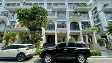 Bán nhà Vạn Phúc 7 x 20m = 140m2 hầm + 4 lầu hoàn thiện đẹp có thang máy