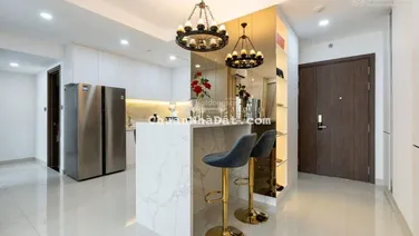 Chính chủ gửi bán căn hộ Sunrise City - DT 76m2 2PN 2WC - đầy đủ nội thất - giá 6ty2 sổ hồng rồi