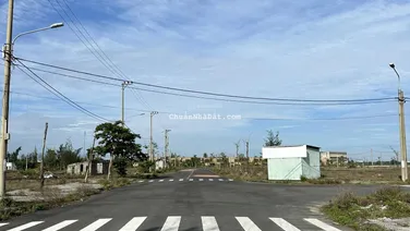 Bán gấp lô 123m2 - MT đường nhựa 20m5 Thông Biển Thông Sông - Giá đầu tư chỉ 2,2x tỷ