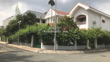 Biệt thự góc 2MT hẻm Trần Đình Xu thông Trần Hưng Đạo, p. Cầu Kho, Q1, DT 320m2, giá chỉ 82 tỷ