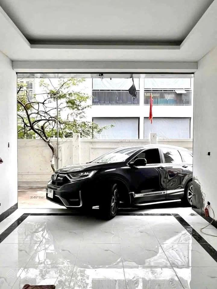 Bán gấp! nhà riêng Hoàng Quốc Việt, phân lô, ô tô trong nhà, thang máy, giáp phố, 80m2*8T Bán gấp! nhà riêng Hoàng Quốc Việt, phân lô, ô tô trong nhà, thang máy, giáp phố, 80m2*8T