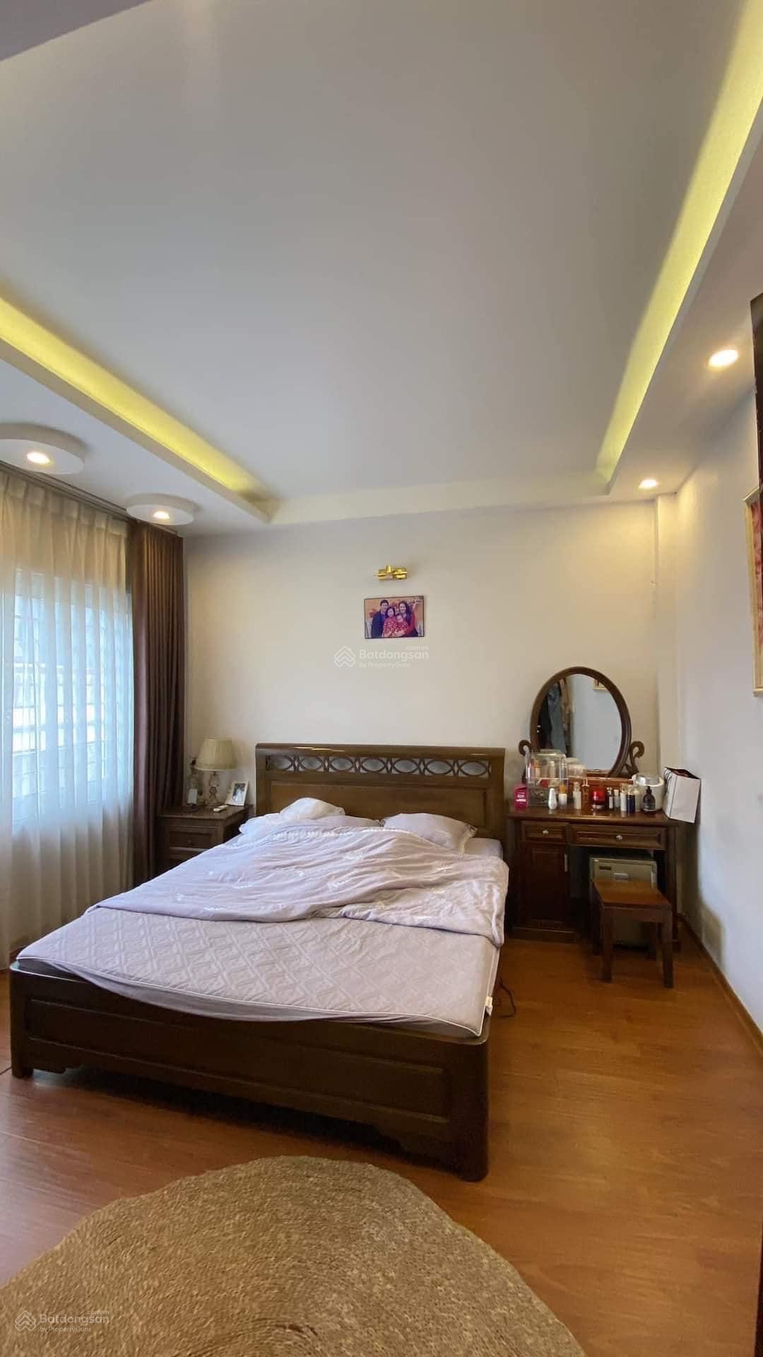 5.075 tỷ - Không ở thì cho thuê. Căn nhà 35m2 x 3.2m x 5 tầng x 4PN. Đường 3m. Văn Trì - Minh Khai