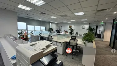 Chính chủ cho thuê văn phòng sẵn nội thất tại Stellar Garden 35 Lê Văn Thiêm 70m-200m2 giá 200k/m2
