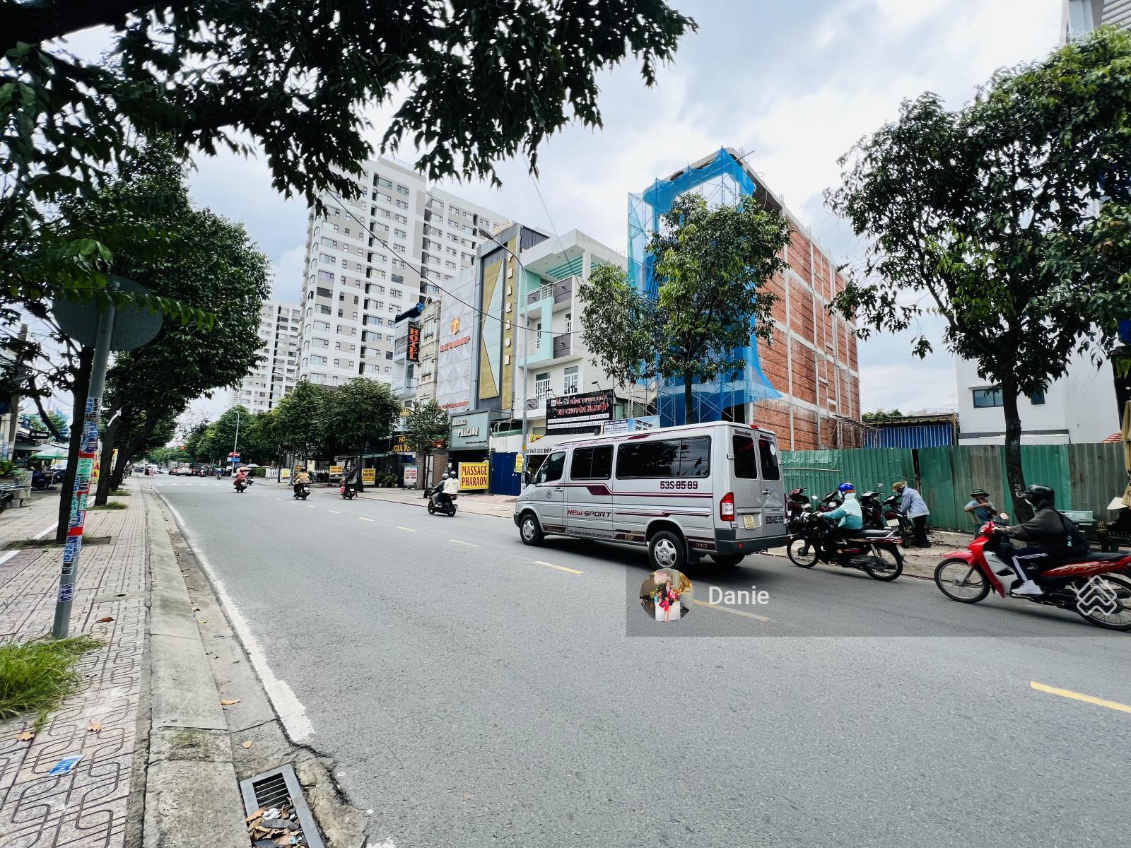 8.6 tỷ. Bán nhà mặt tiền ngay Đào Trinh Nhất P. Linh Tây - 5x22m 1T2L sẵn thu nhập 20 triệu/tháng