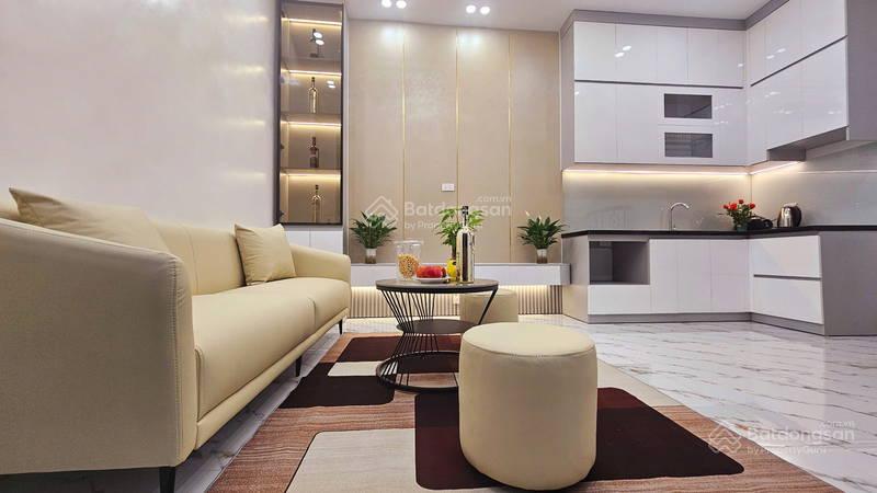 Bán nhà phố Trường Chinh. Dt:30m/3 tầng. Ô tô đỗ cửa. Phân lô . Kinh doanb tốt. Giá :6,8 tỷ Bán nhà phố Trường Chinh. Dt:30m/3 tầng. Ô tô đỗ cửa. Phân lô . Kinh doanb tốt. Giá :6,8 tỷ