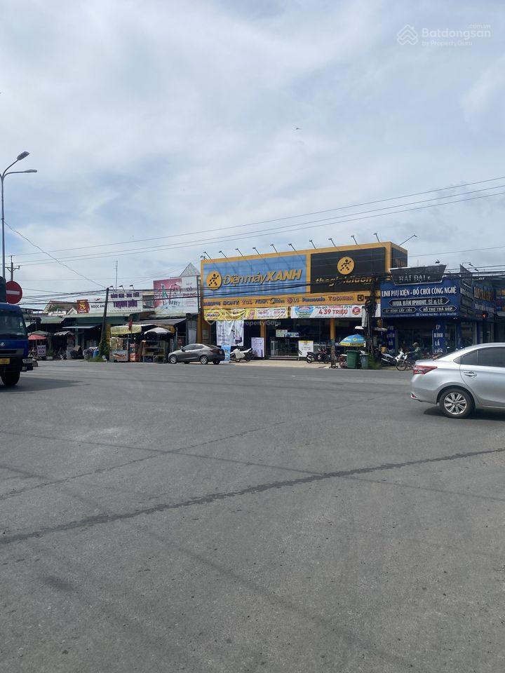 Bán gấp lô góc 2 MT nở hậu 184m2, TT Trảng Bàng giá 544tr, SHR, công chứng ngay Bán gấp lô góc 2 MT nở hậu 184m2, TT Trảng Bàng giá 544tr, SHR, công chứng ngay