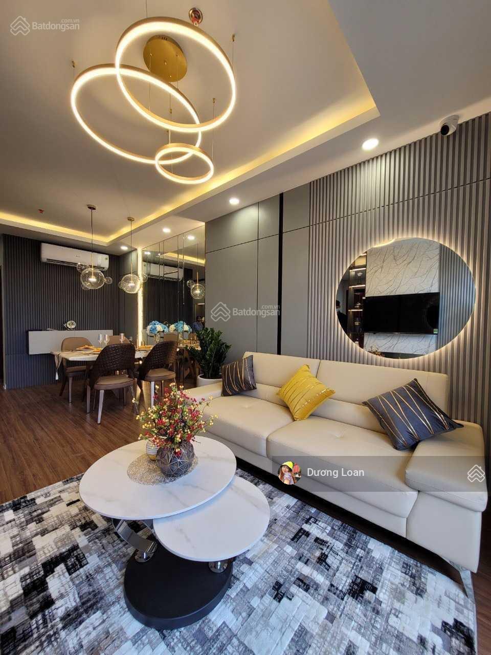 Cần bán gấp căn hộ tại Vinhomes Nguyễn Chí Thanh, 86m2, để lại nội thất. Lh 0372 004 ***