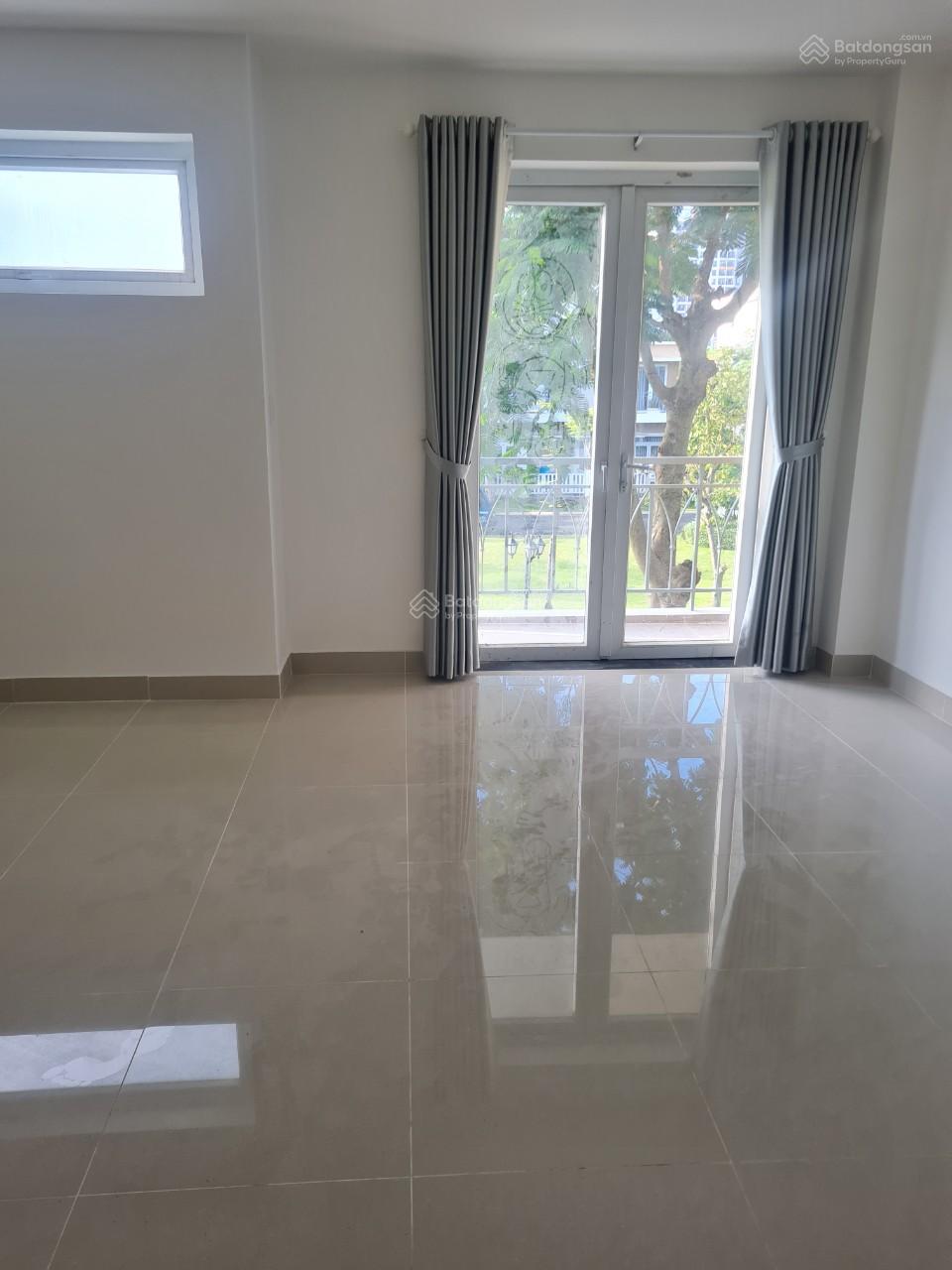 Bán nhà phố Khang Điền, Phong Phú Bình Chánh - DT 5x15m 1 trệt 2 lầu. View công viên lớn giá 7.4 tỷ