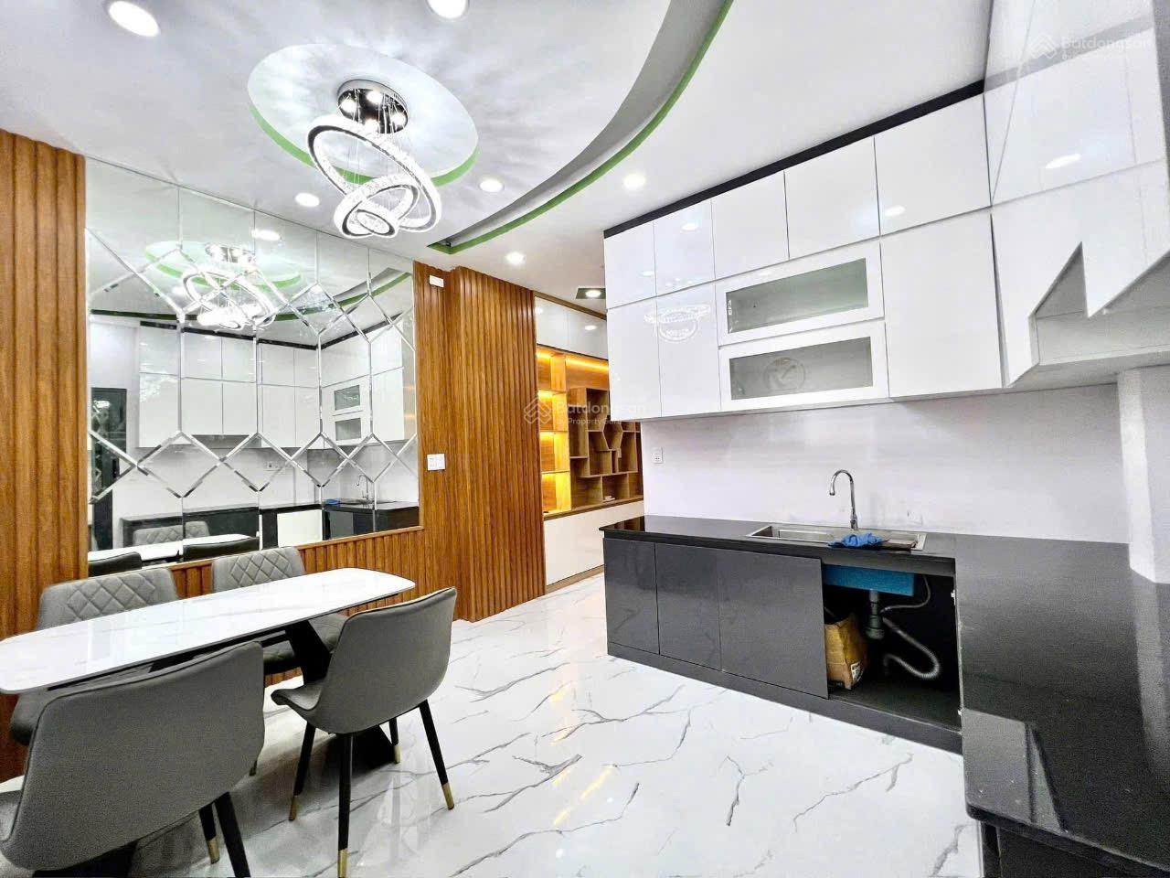 Ngộp bank cần bán gấp nhà giá 3TỶ450 cực đẹp, 45m2 đường Số 8, Tam Phú, Thủ Đức