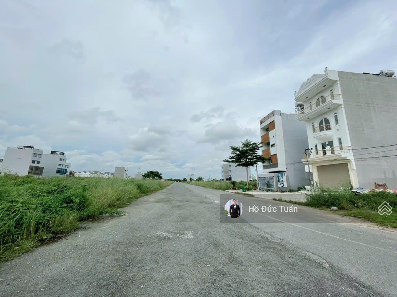 Bán đất nền 90m2 tại Khu dân cư Sở Văn Hóa Thông Tin, phường Phú Hữu Quận 9 giá 6,5 tỷ Bán đất nền 90m2 tại Khu dân cư Sở Văn Hóa Thông Tin, phường Phú Hữu Quận 9 giá 6,5 tỷ