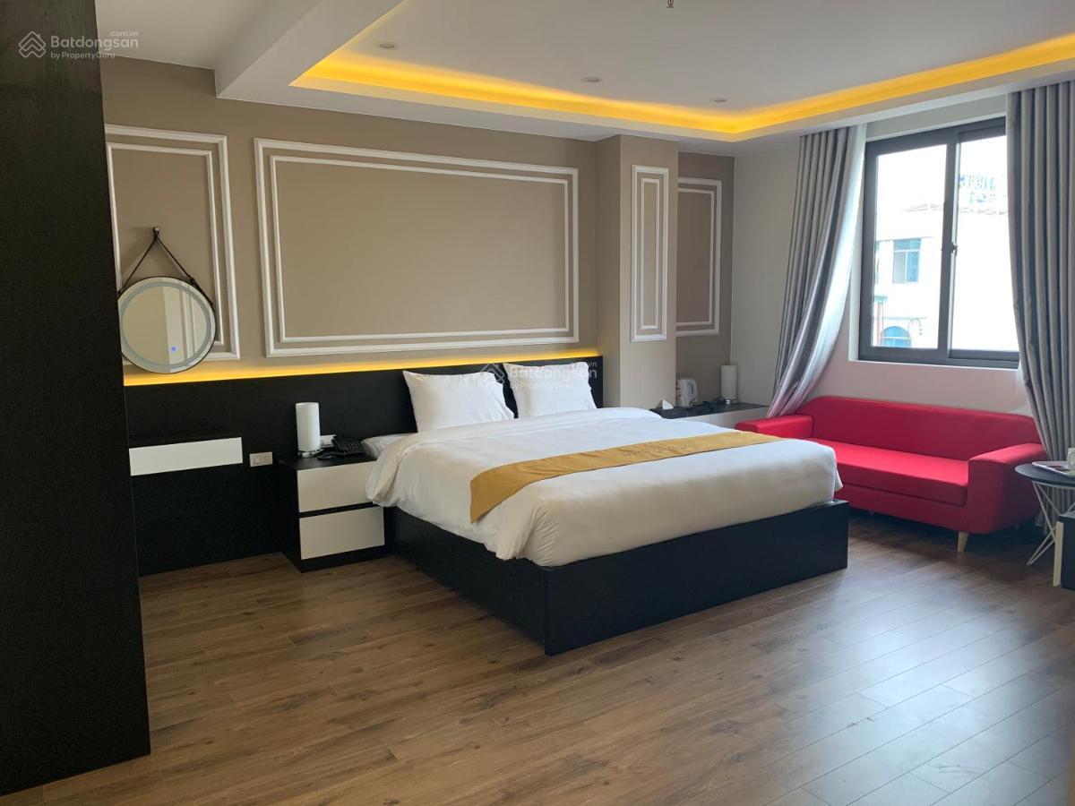 Bán khách sạn Lê Đức Thọ, gần Mỹ Đình 210m2 xây 9T, 1 hầm doanh thu 4 tỷ/năm. Giá 99 tỷ