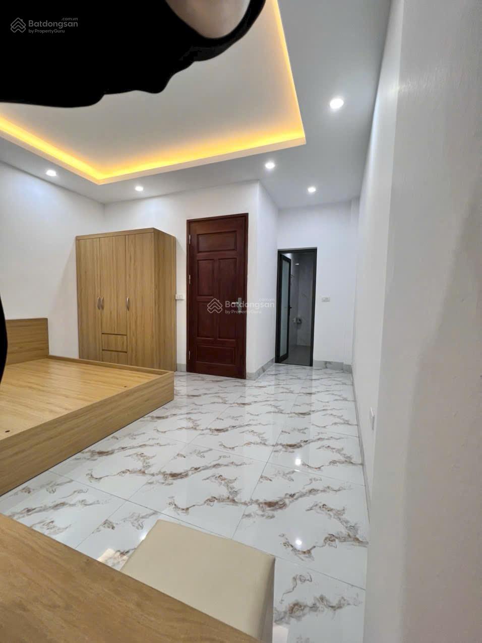 Bán nhà Phương Canh, Nam Từ Liêm cách đường oto tránh 10m 32m2 x 5 tầng MT 4.2m giá 6.1 tỷ