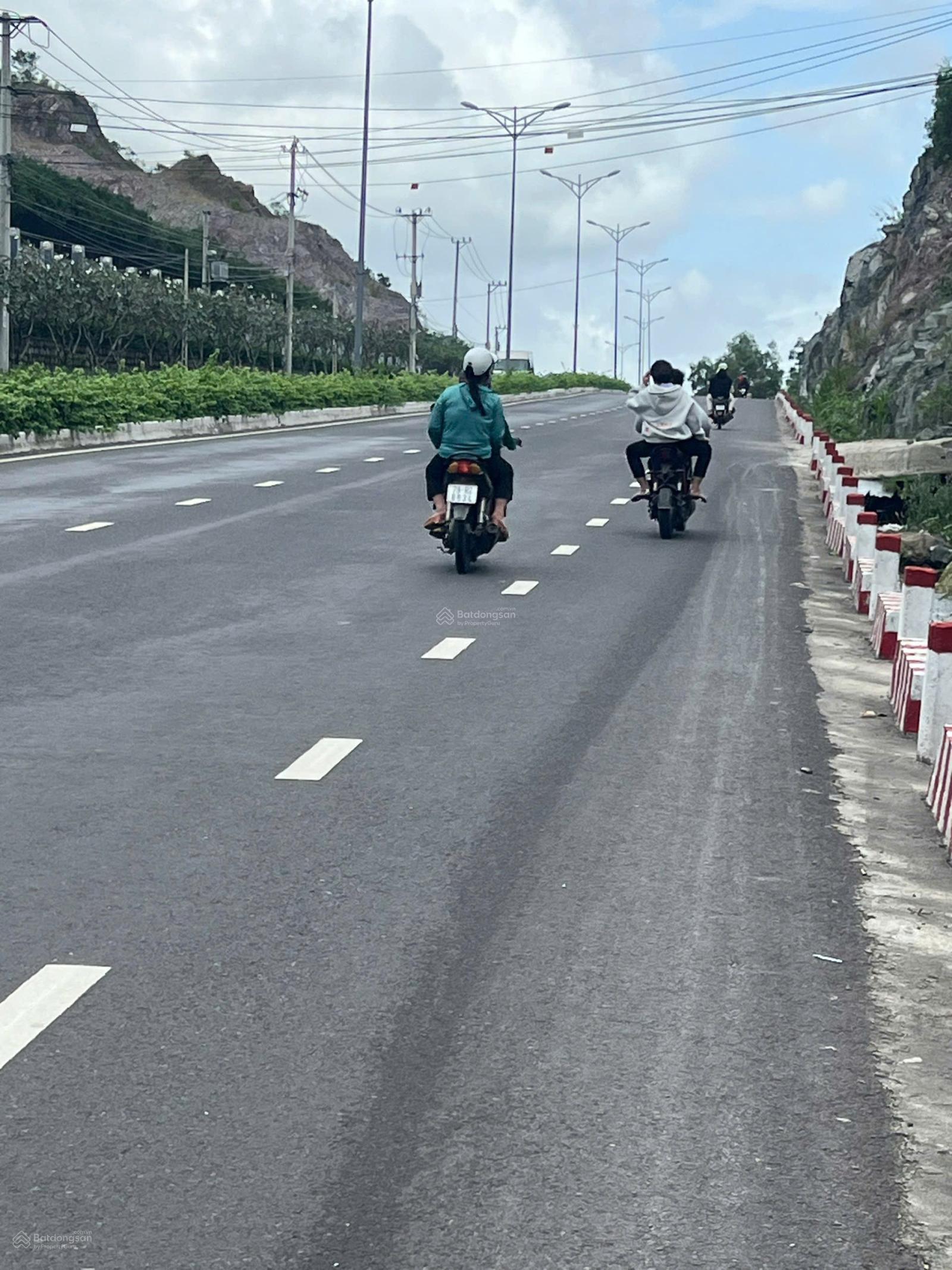 Bán lô đất mặt tiền đường biển Trần Phú Nha Trang