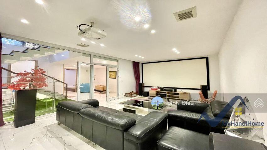 Cho thuê biệt thự Vinhomes Riverside, 50 triệu/th, 250m2, 4PN, 4WC, nội thất đầy đủ