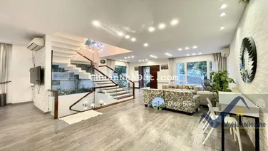 Cho thuê biệt thự Vinhomes Riverside, 50 triệu/th, 250m2, 4PN, 4WC, nội thất đầy đủ