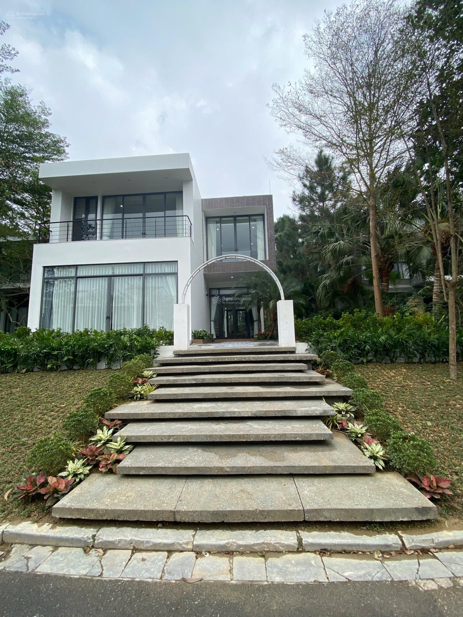 Có nên mua căn Villa Thiên Yến 400m2, 6PN, vị trí trung tâm Resort giá 21 tỷ full nội thất tiện ích