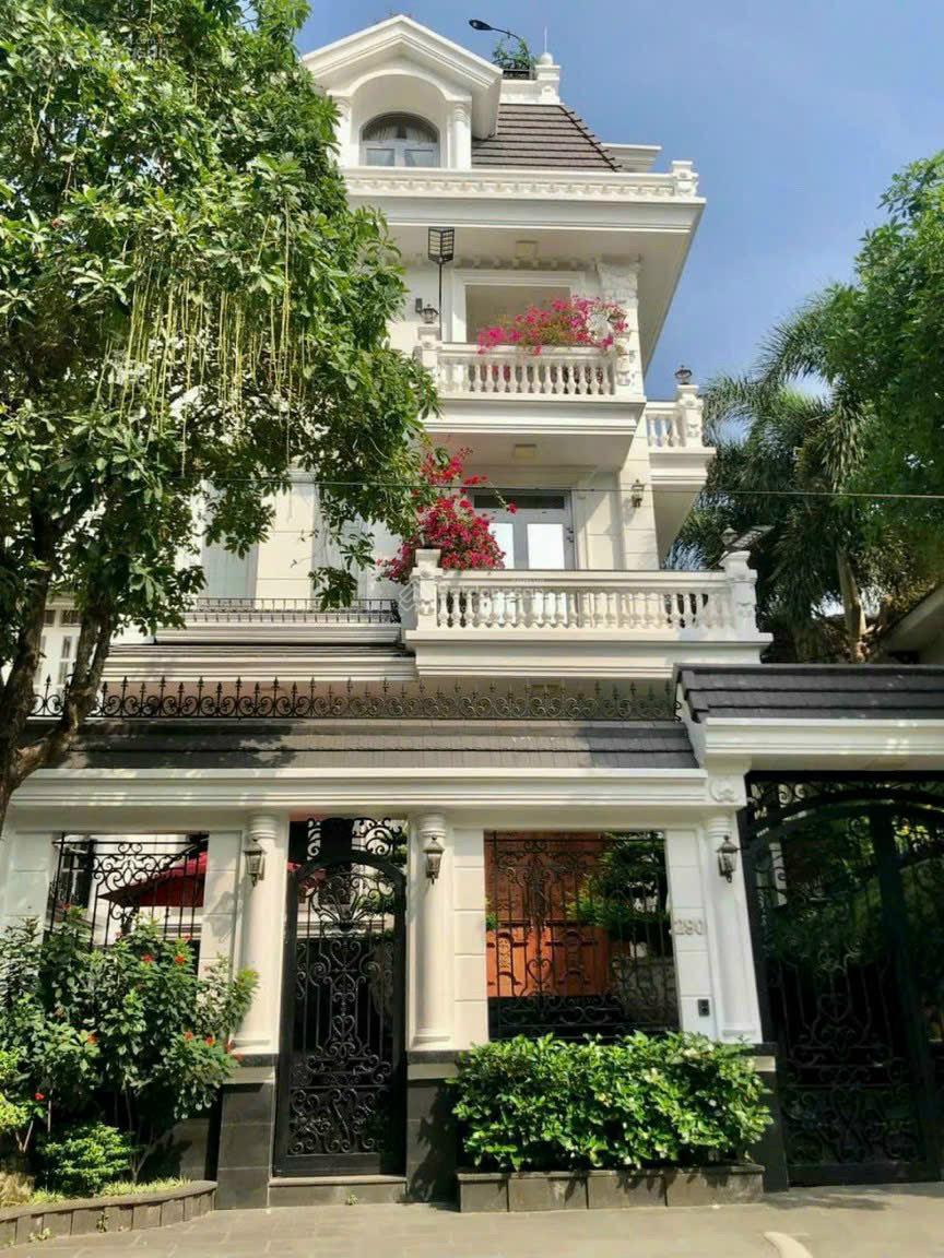 Bán nhà hẻm xe tải 436a đường 3 Tháng 2 Phường 12 Quận 10 diện tích 9x20m 3 lầu mới giá chỉ 28 tỷ