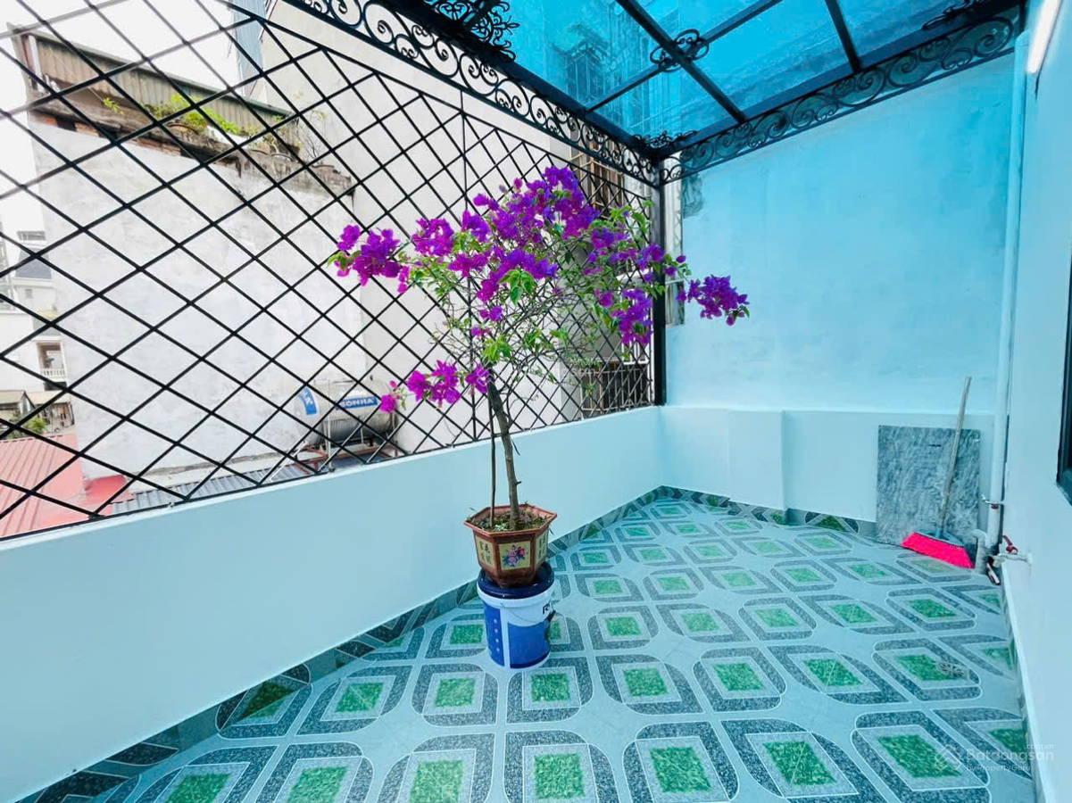 Nhanh, chỉ cần 4 tỷ có ngay nhà gần Hoàng Quốc Việt, nhà mới đẹp, full nội thất Nhanh, chỉ cần 4 tỷ có ngay nhà gần Hoàng Quốc Việt, nhà mới đẹp, full nội thất