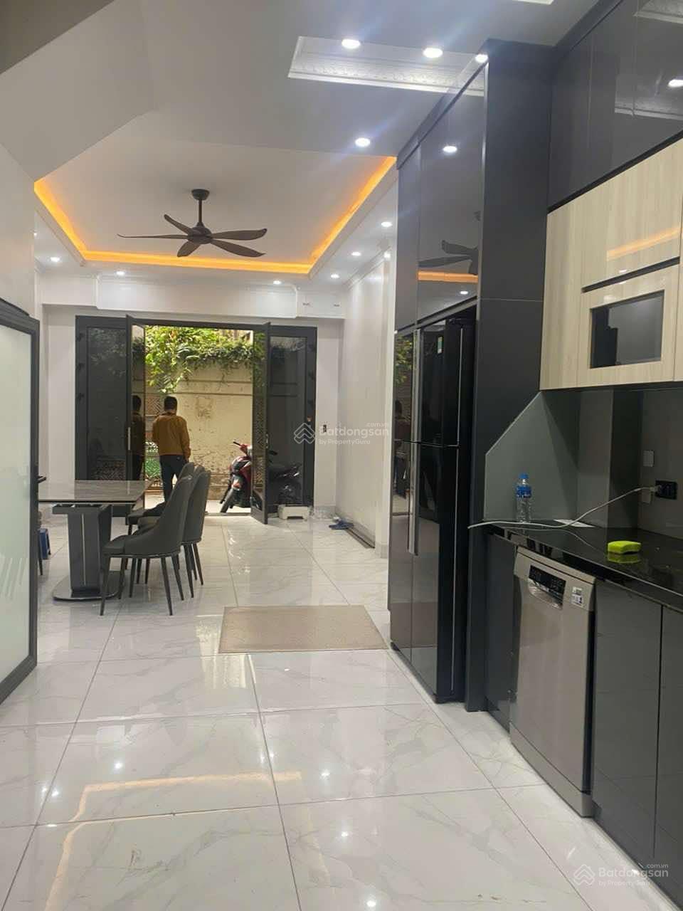 CHÍNH CHỦ BÁN NHÀ NGÕ 67 NGUYỄN VĂN CỪ - Ô TÔ ĐỖ CỬA- NGÕ THÔNG- TẶNG NỘI THẤT XỊN.0383 936 ***
