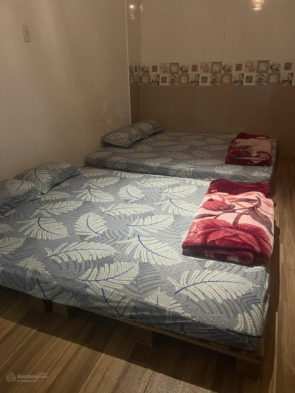 Cho thuê căn hộ phường 10. Giá 4tr5/ tháng đường xe hơi. Uyên 0948 676 *** Cho thuê căn hộ phường 10. Giá 4tr5/ tháng đường xe hơi. Uyên 0948 676 ***