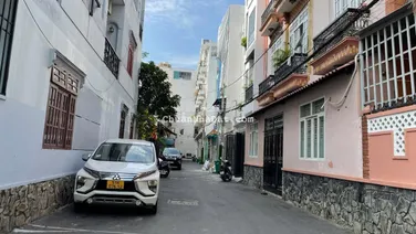 Nhà hẻm xe hơi đối diện chợ Hạnh Thông Tây, Quang Trung P11. DT 5x17m. Trệt lầu. Giá 7tỷ3