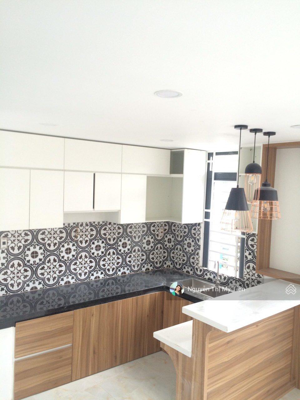 Thạnh Xuân 40 - góc 2MT - thông - nhà 9.5*5=48m2 thổ cư - 3 lầu - 5pn - 3,75 tỷ