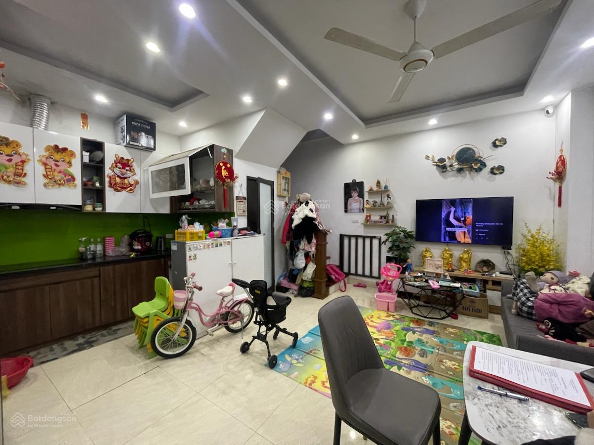 Cho thuê nhà riêng phố Xuân La - Tây Hồ, DT 40m2 x 5 tầng, 3PN, 10 triệu/th