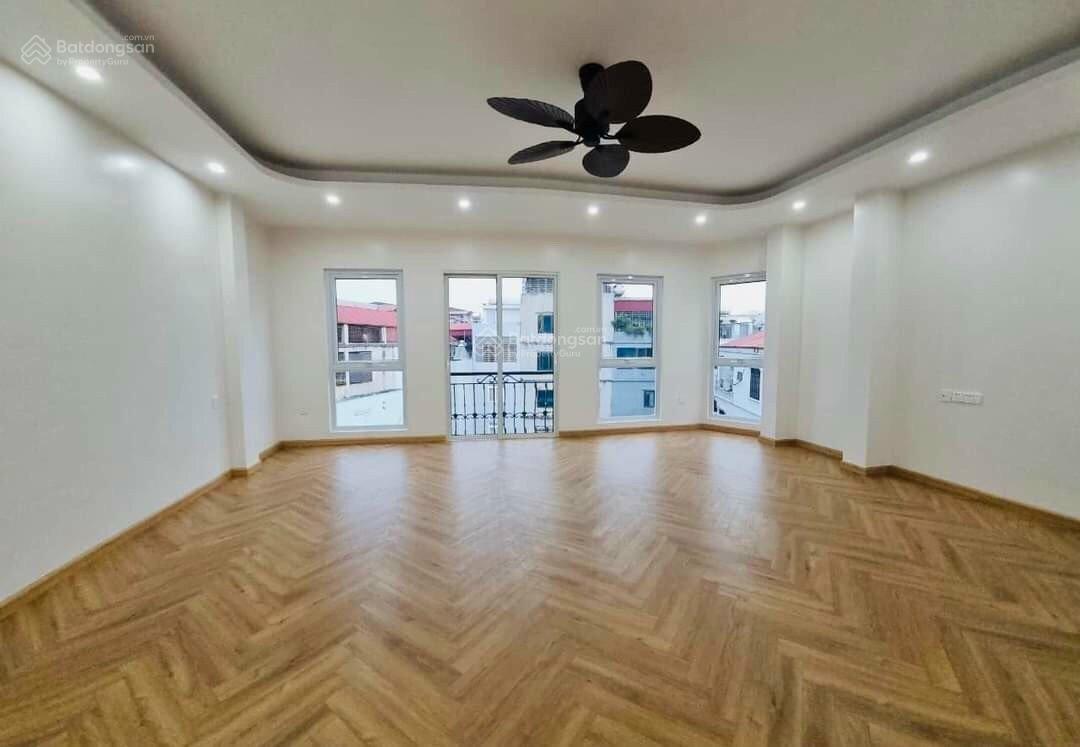 Tôi cần cho thuê nhanh nhà siêu đẹp tại phố Đội Cấn, 60m2 x 5 tầng, full đồ. Giá thuê chỉ 18tr/th Tôi cần cho thuê nhanh nhà siêu đẹp tại phố Đội Cấn, 60m2 x 5 tầng, full đồ. Giá thuê chỉ 18tr/th