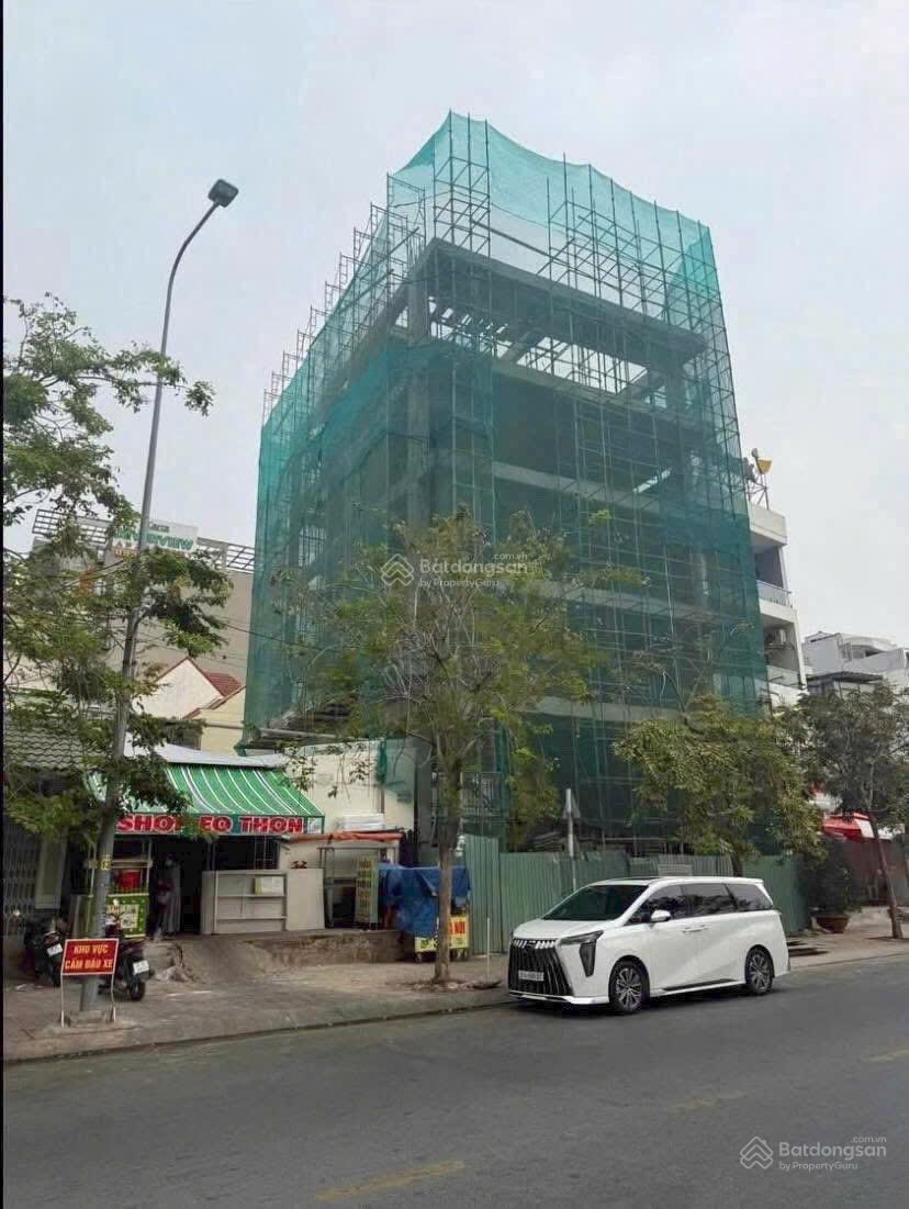 Bán tòa nhà view sông Sài Gòn Nguyễn Văn Hưởng Thảo Điền, Quận 2, DTSD 1300m2