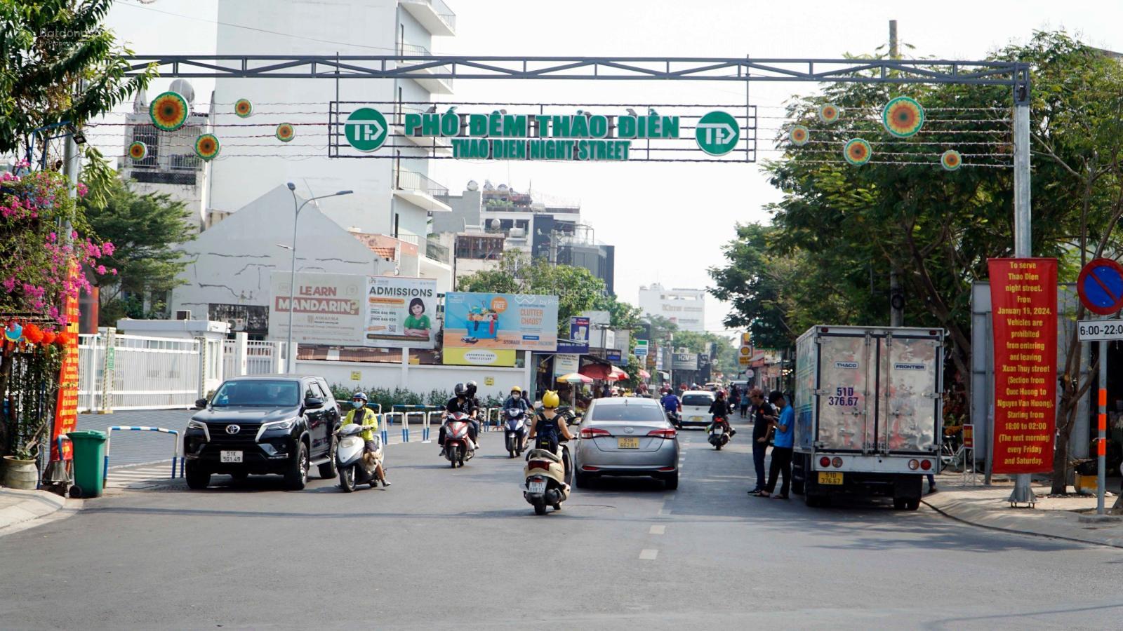 Bán tòa nhà view sông Sài Gòn Nguyễn Văn Hưởng Thảo Điền, Quận 2, DTSD 1300m2