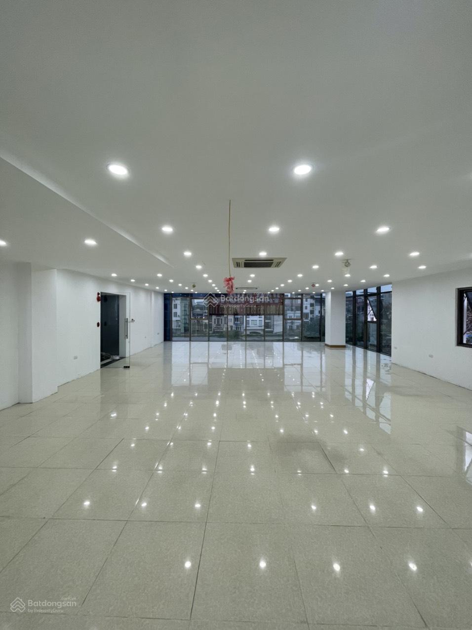 Cho thuê văn phòng đẹp xuất sắc tại Trần Quang Khải, 45 triệu, 135 m2, Hoàn Kiếm, Hà Nội Cho thuê văn phòng đẹp xuất sắc tại Trần Quang Khải, 45 triệu, 135 m2, Hoàn Kiếm, Hà Nội