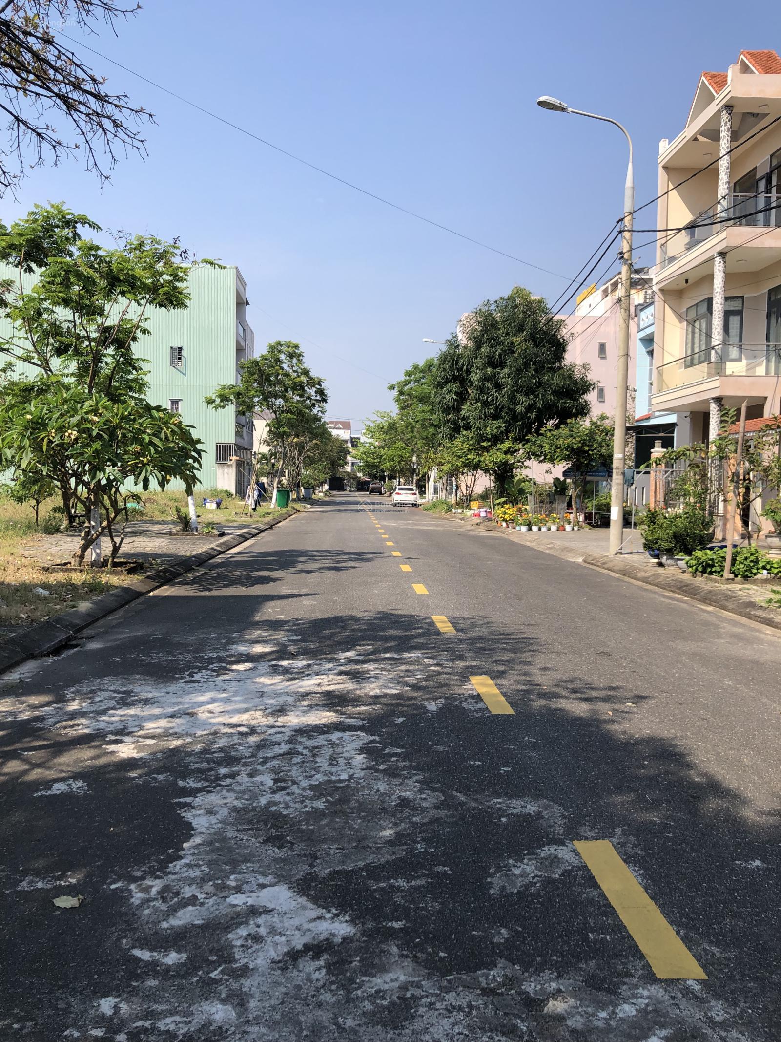 Bán 1 cặp Sơn Thuỷ Đông 2 giá tốt nhất thị trường sạch đẹp-LH: Minh Tuyết nhà đất Biển Ngọc