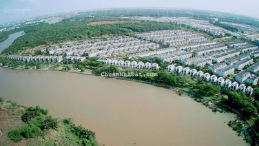 Cho thuê nhà Lavila Kiến Á Nam Sài Gòn. Nhà chính chủ. Giá 26triệu/th thương lượng