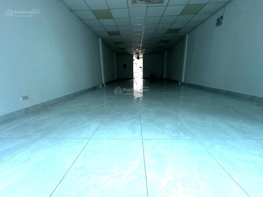 Bán Toà Văn Phòng Trung Hoà, Vũ Phạm Hàm, 7 tầng thang máy,DT 99m, 7 tầng,MT 5.8m Giá 48.5 tỷ
