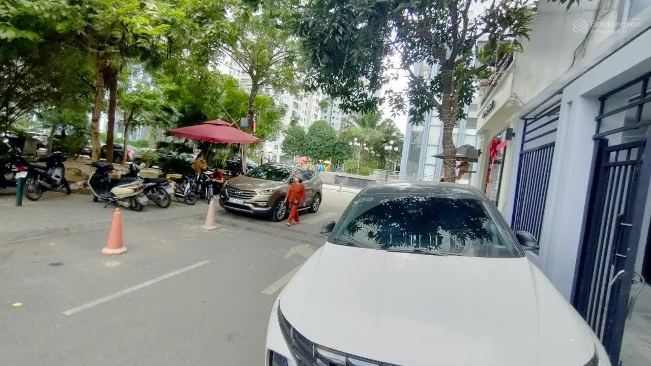 Cho thuê liền kề Nam Trung Yên - Dự án A10 Nguyễn Chánh, Cầu Giấy. Diện tích 75m2, 5 tầng 45 tr