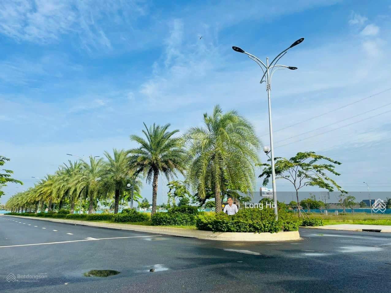 Bán gấp lô đất nền suất nội bộ view công viên 1,9 tỷ diện tích 100m2. Công chứng ngay