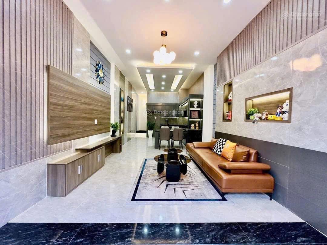 Chính chủ bán gấp nhà Vũ Tùng, Bình Thạnh gần chợ Bà Chiểu, có HĐ 12tr giá 3tỷ4/ 52,9m2. Sổ riêng