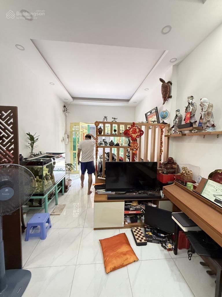 Bán nhà quận 10, Thành Thái hẻm xe hơi 6m thông - 52m2 3 tầng nhỉnh 9 tỷ