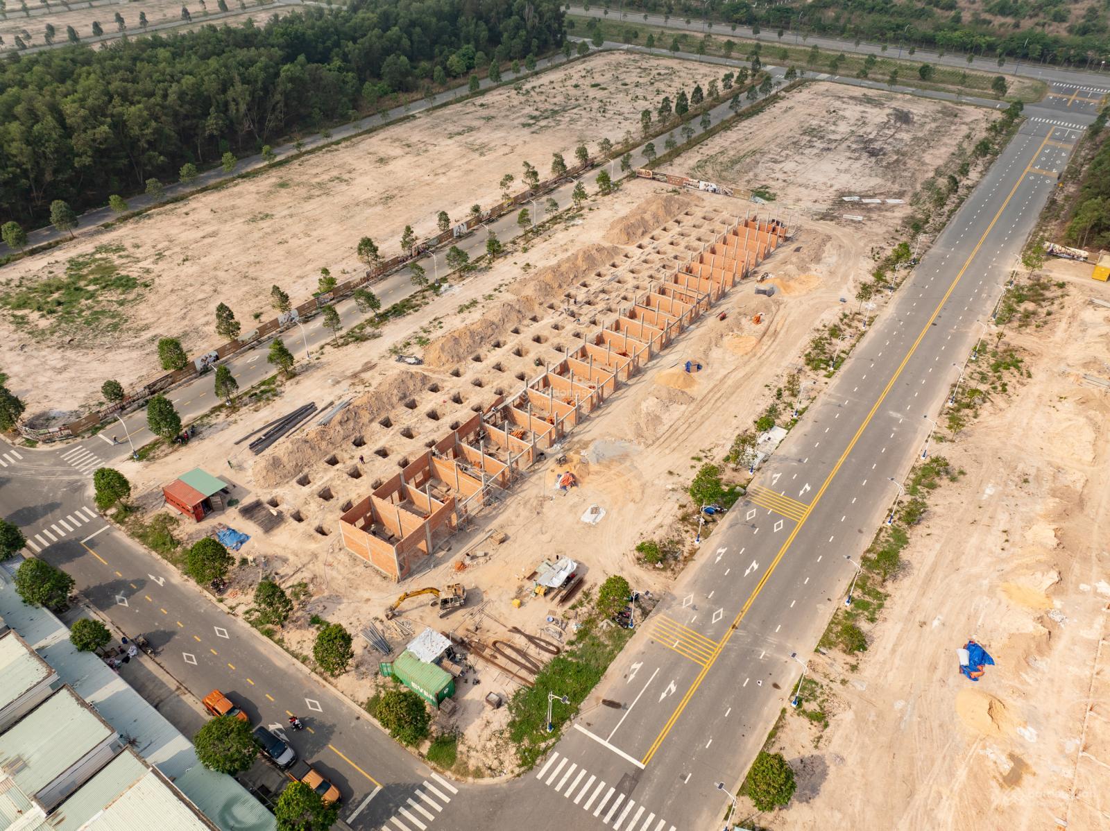 Bán đất Bàu Bàng, Bình Dương, sổ hồng sẵn, có nhà cấp 4, tiện kinh doanh