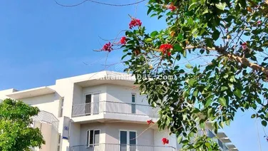 Bán 6 căn nhà Gốc 2 mặt tiền khu 21 ha Phú Hữu TP Thủ Đức giá từ 7.8 tỷ/căn