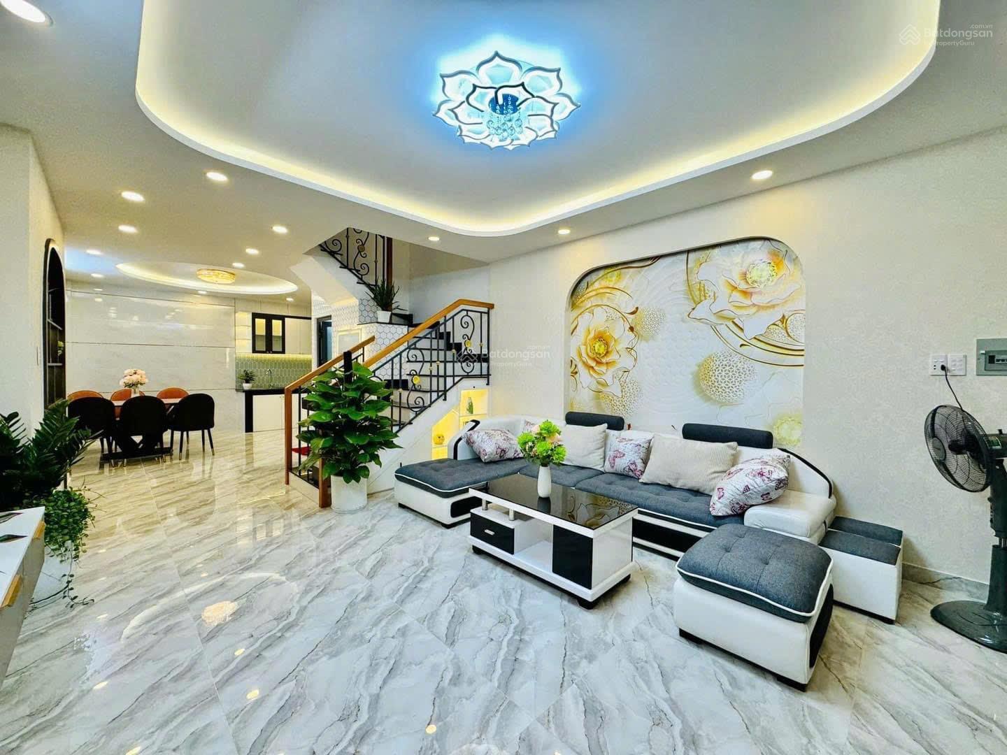 Siêu nhà đẹp đường Nguyễn Văn Công, Gò Vấp giá 3tỷ190. Nhà 50m2 - 4 phòng ngủ. Nằm cạnh sân bay