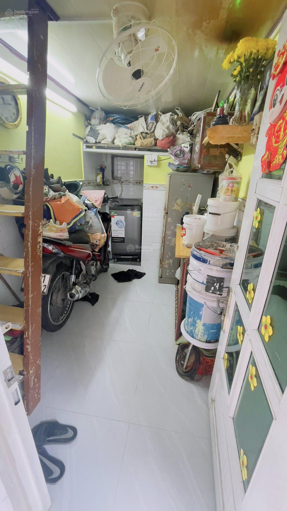 Bán nhà 1.2 tỷ Lạc Long Quân Tân Bình 2PN Sổ hồng Pháp lý chuẩn