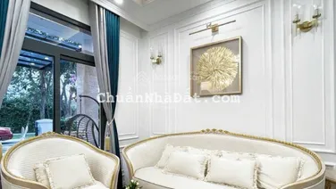Cho thuê Verosa Park sân vườn 7x15 đầy đủ nội thất giá 30tr HD lâu dài