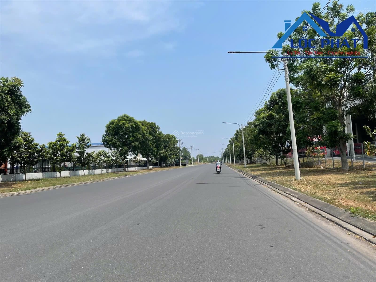 Bán đất 1,5ha tại KCN Châu Đức, Bà Rịa Vũng Tàu 15200m2 giá 43,7 tỷ LH 0933 725 ***