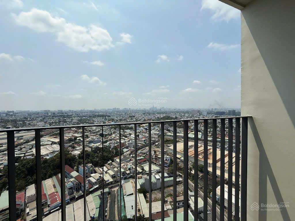 Bcons Polygon, căn góc 56m2 2PN-2WC, hướng Nam + view Landmark cực chill, Giá chỉ 2 tỷ 450, Sổ sẵn