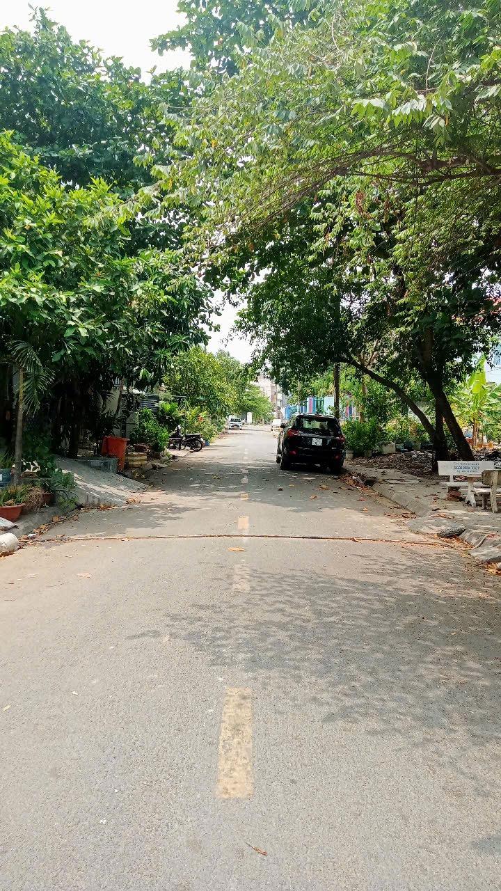 Bán lô đất 110m2(5x22) -74 triệu/m2 TL KDC T30 đường 12m xã Bình Hưng, BC - Sổ đỏ cá nhân