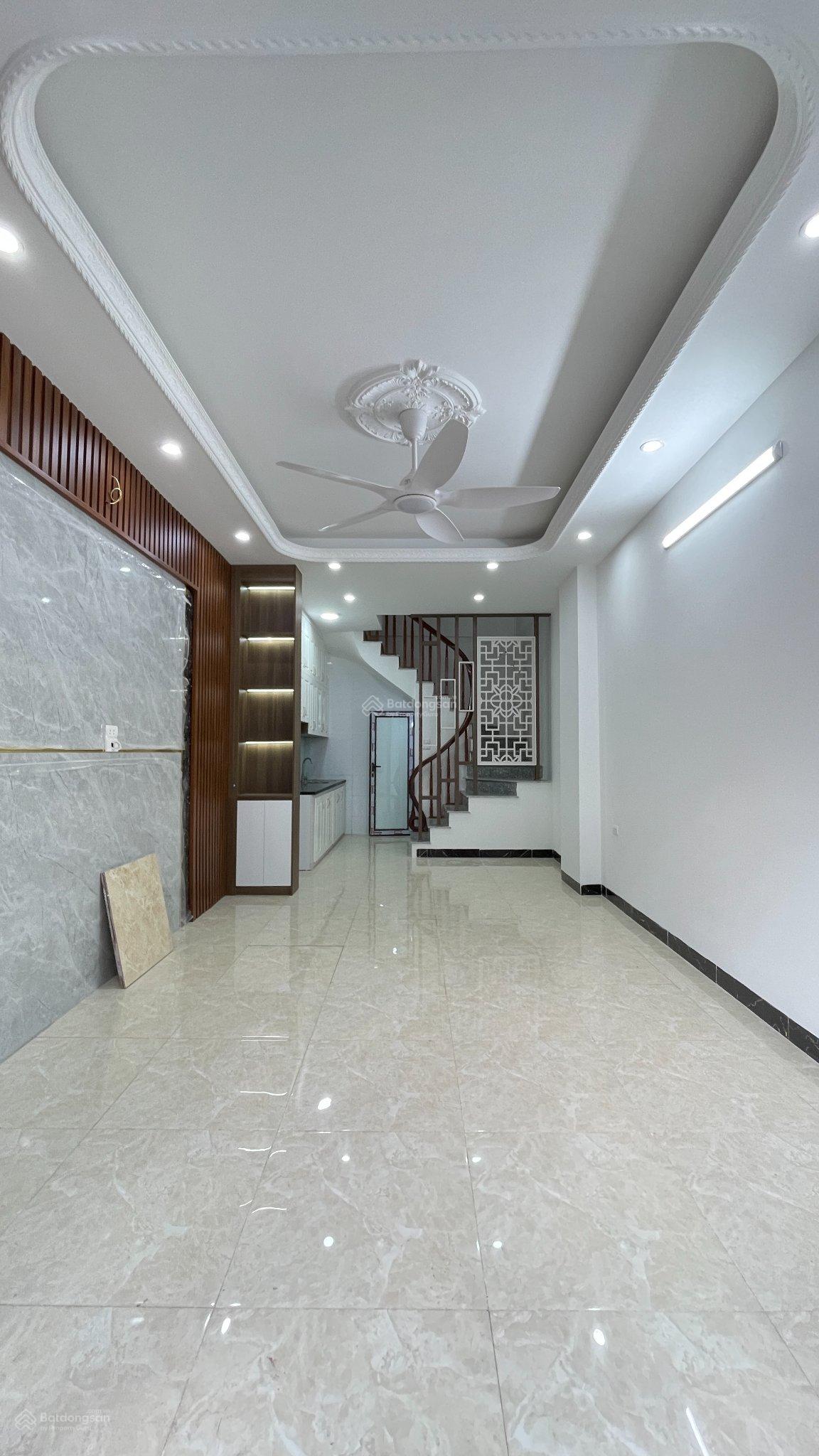 Bán nhà riêng Xuân Phương, Nam Từ Liêm. Sổ 32m2 vuông vức, 5 tầng nội thất đẹp sẵn vào ở Ngay